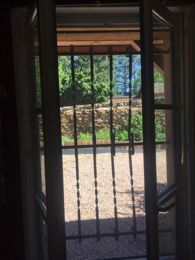 Le Jardin De Theleme "Charme Discret Pour Un Nid Douillet" Villa Mazille Bagian luar foto